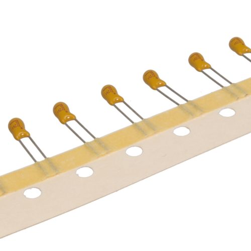 0.1 uF 35V ±10% RM1-TAPE Tantal - NIC COMPONENTS - NDTM104K35F1TRF
