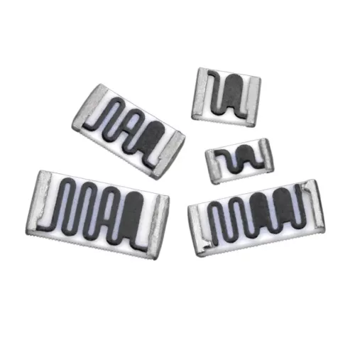 CRHV1206AF100MFKFT - 100MOhm 1206 1% 1500V 0.3W fémréteg ellenállás - VISHAY